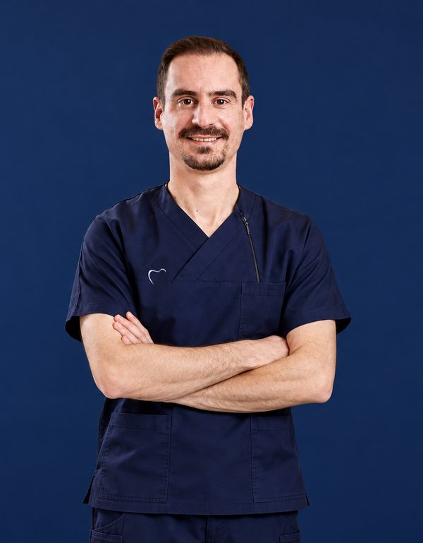 Dr. Federico Vacca